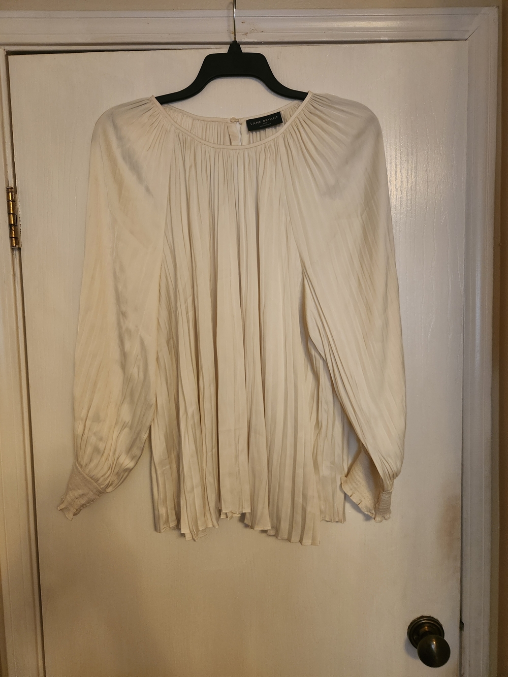 Lane Bryant Cream Pleated Balloon-Sleeve Blouse